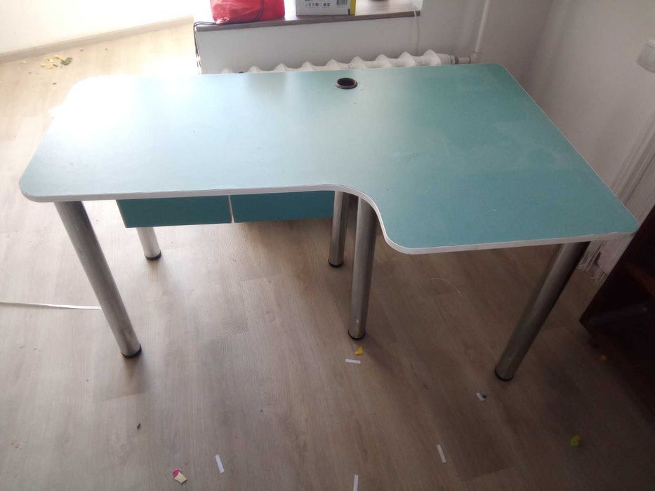 Шкаф               .