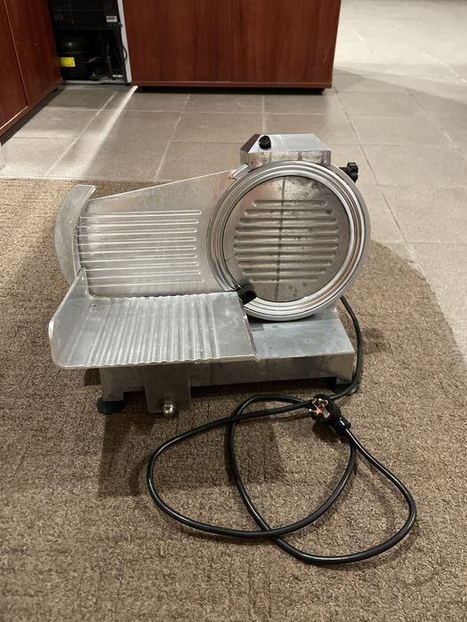 Слайсоріз,машина для нарізання слайсів,слайсер