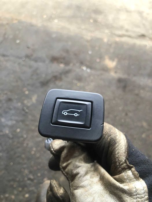 Insignia A kombi Przełącznik włącznik Elektrycznej Klapy Bagażnika