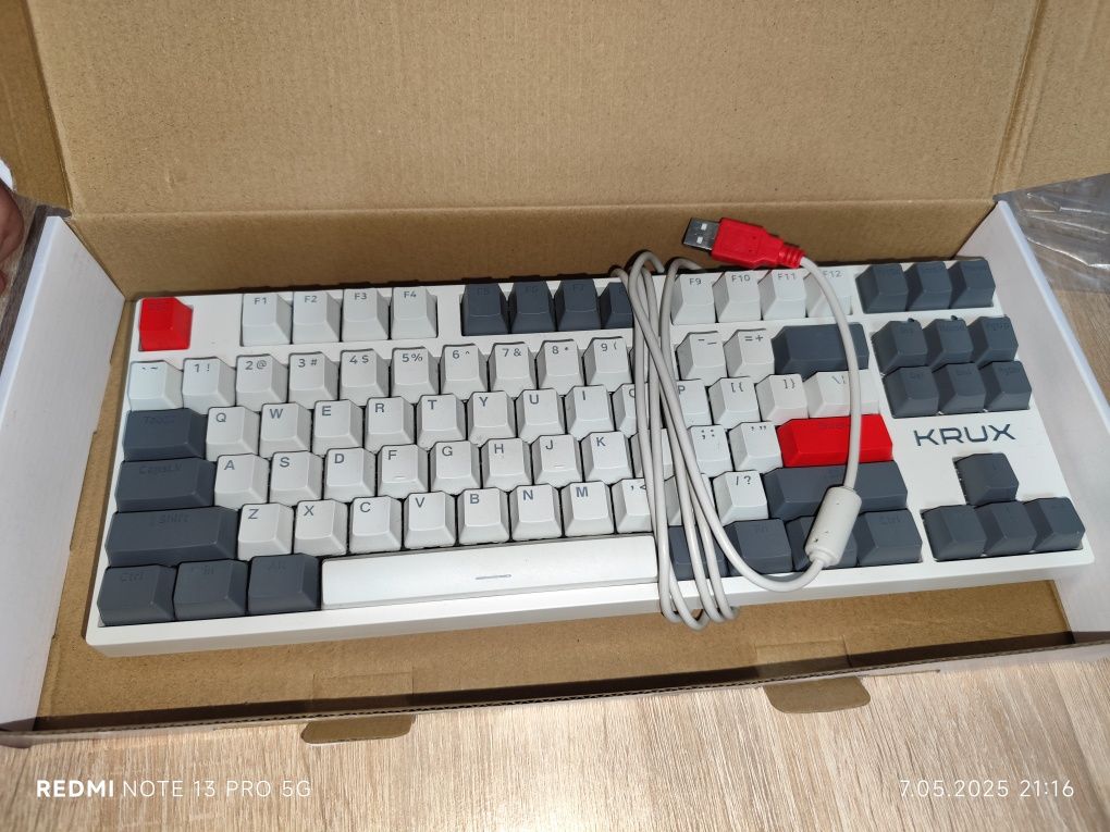 Klawiatura krux atax pro retro  RGB
