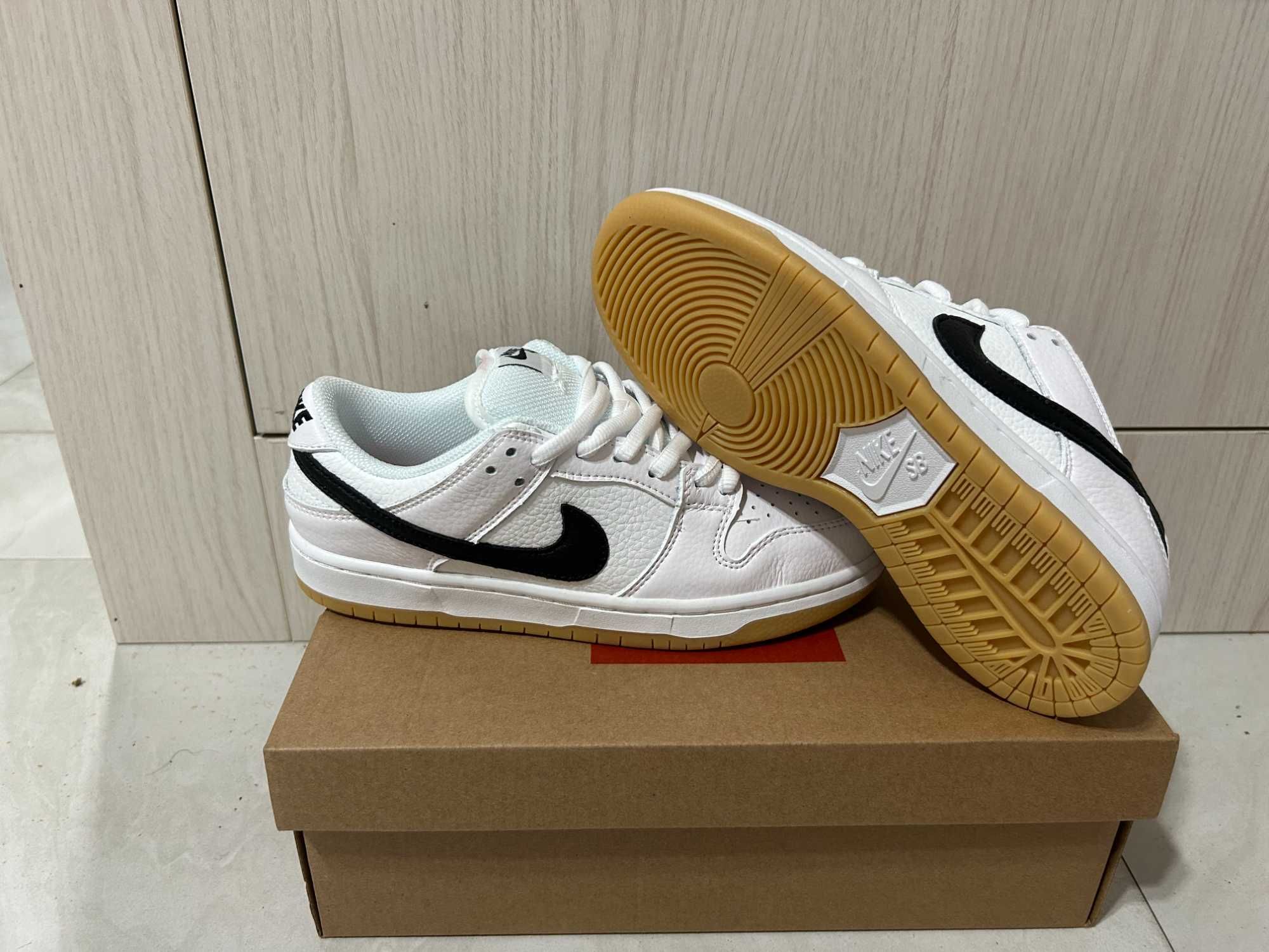 Dunk Low SB ISO White 37.5