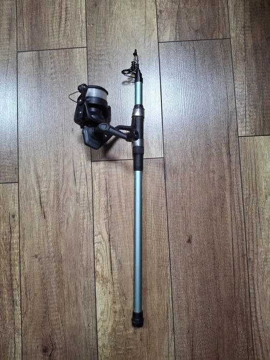 Wędka CAPERLAN z kołowrotkiem 4000