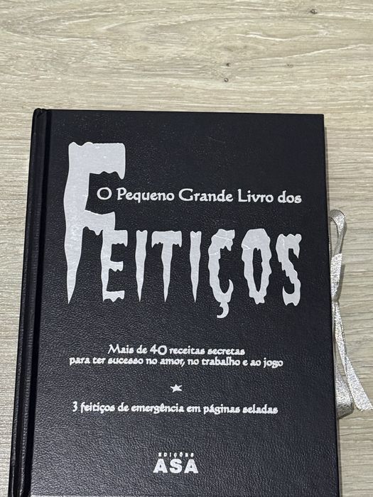 O Pequeno Grande Livro dos Feitiços