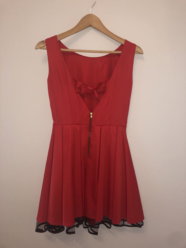 Czerwona sukienka na bal, studniówkę, wesele rozmiar S
