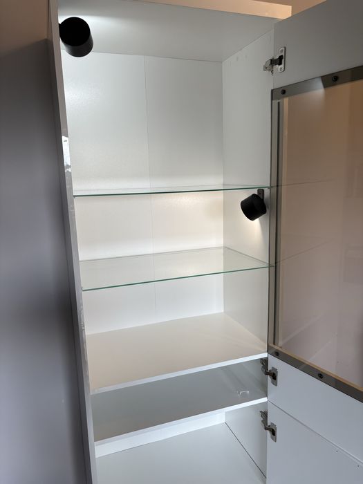 Witryna Forn 64x210x42cm