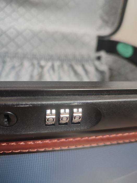 Продам кейс для мейкапу