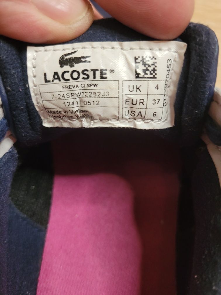 Жіночі кросівки Lacoste