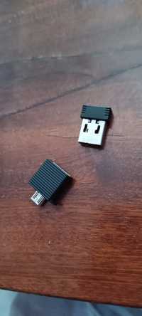 Флешка 2,4гб з переходником micro USB.