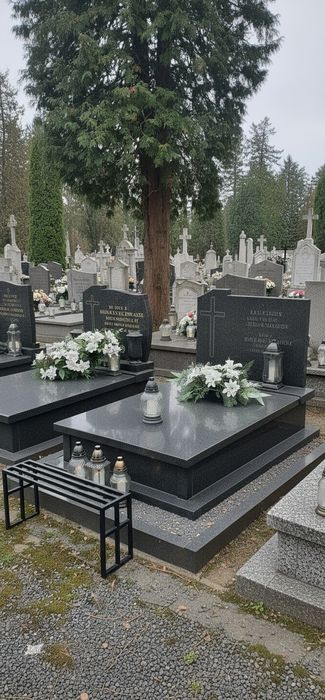 Nowoczesna Ławka Cmentarna "Memento"