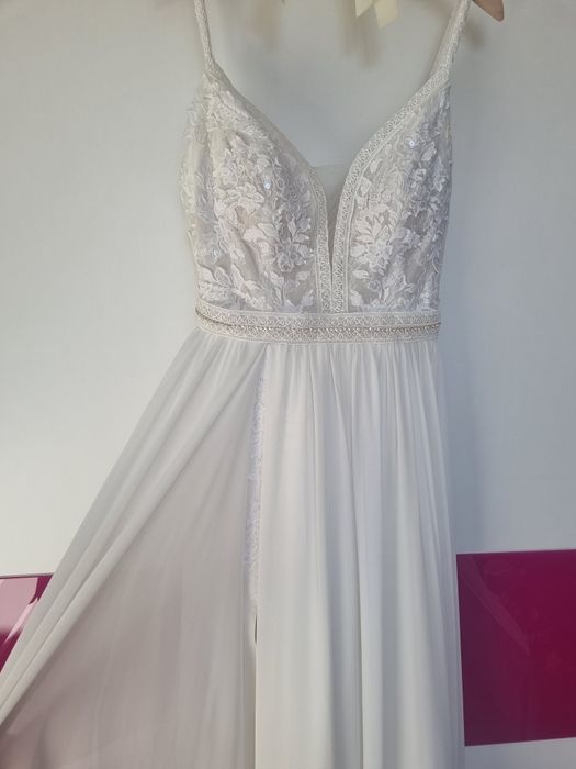 Suknia ślubna boho delikatna biala wesele poprawiny koronka