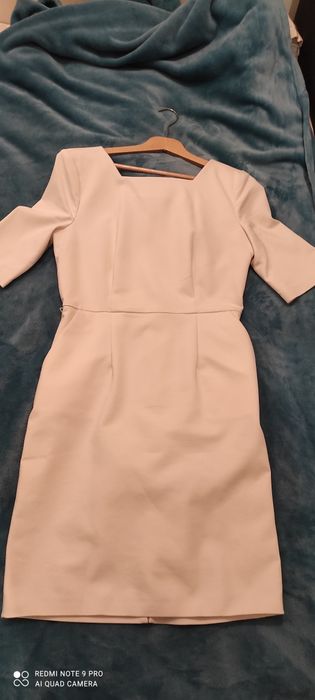 Sukienka koktajlowa ecru