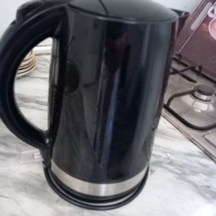 Czajnik elektryczny czarny