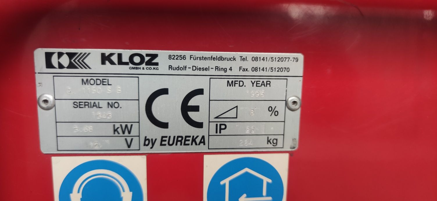 Zamiatarka spalinowa samojezdna