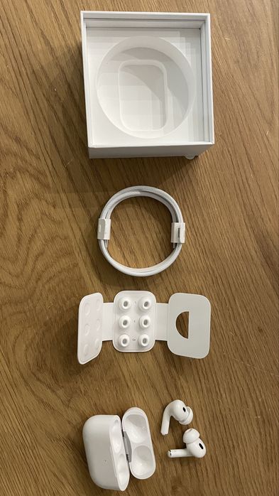 Sprzedam Airpods Pro 2 (USB-C) - oryginalne, uzywane, na gwarancji