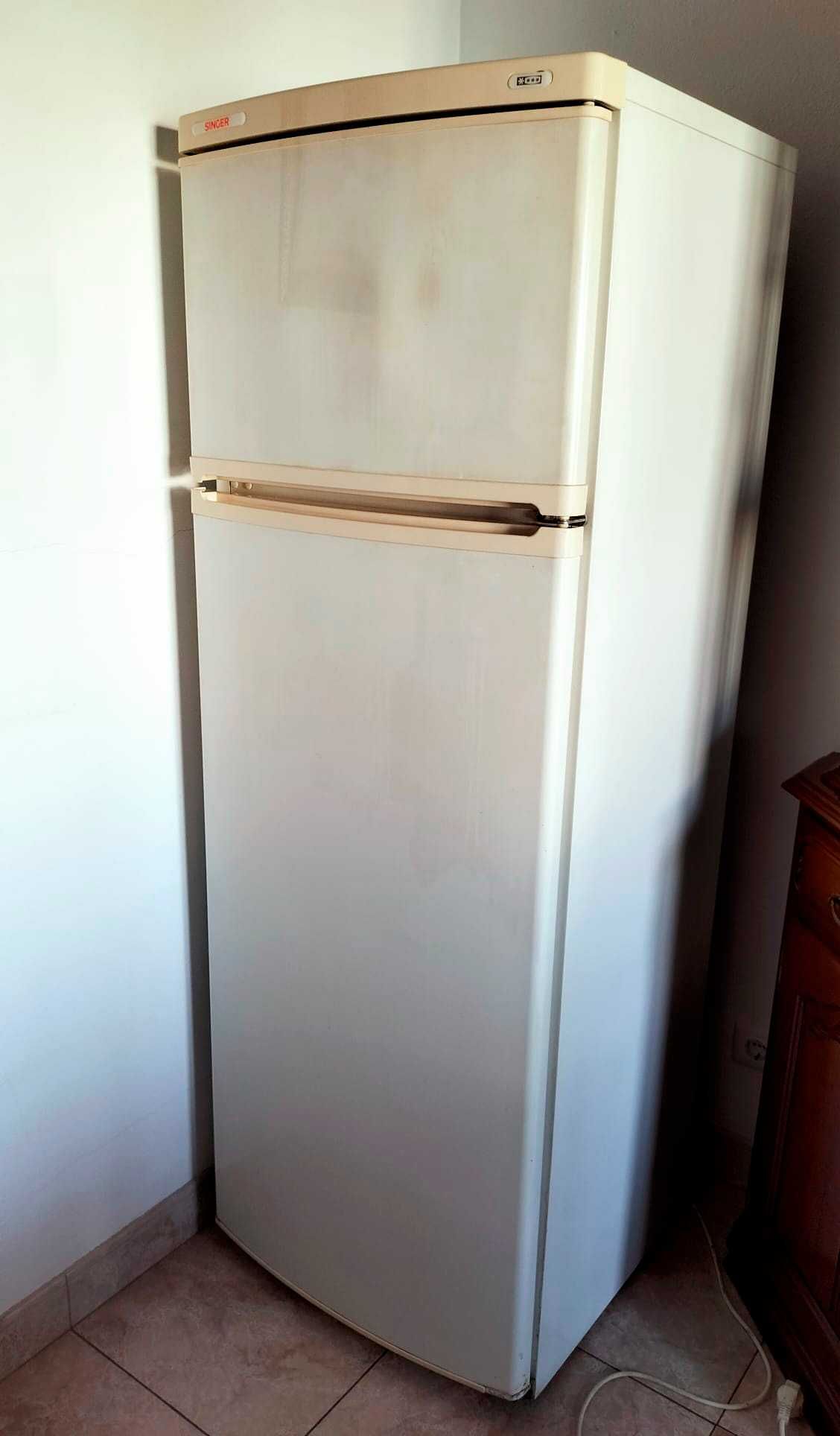 Frigorifico combinado Singer