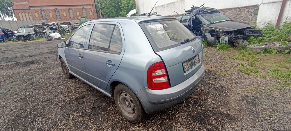 skoda fabia 1.2 awy  lak 9151 samochód na części