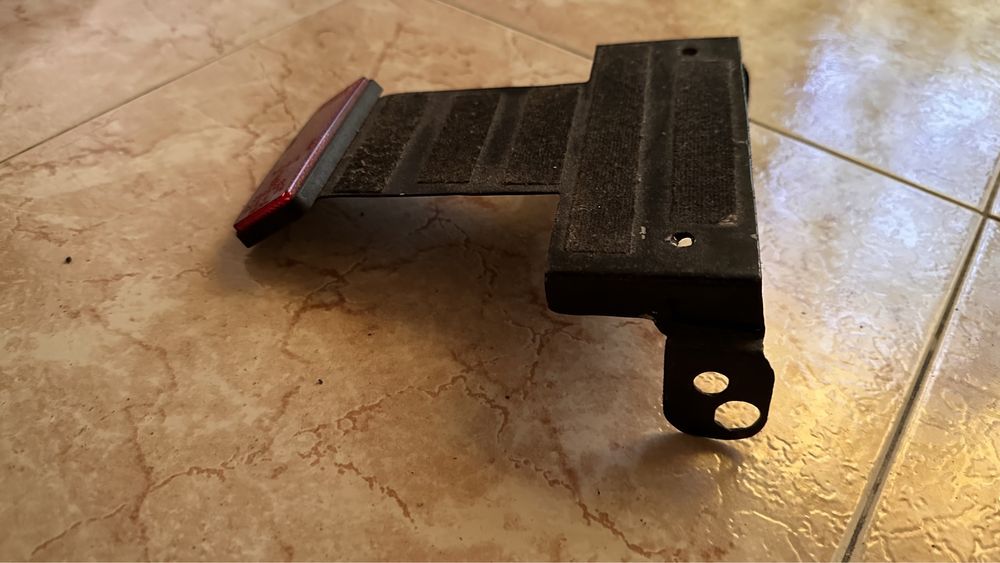 Vendo suporte curto artesanal para CBR RR 2007