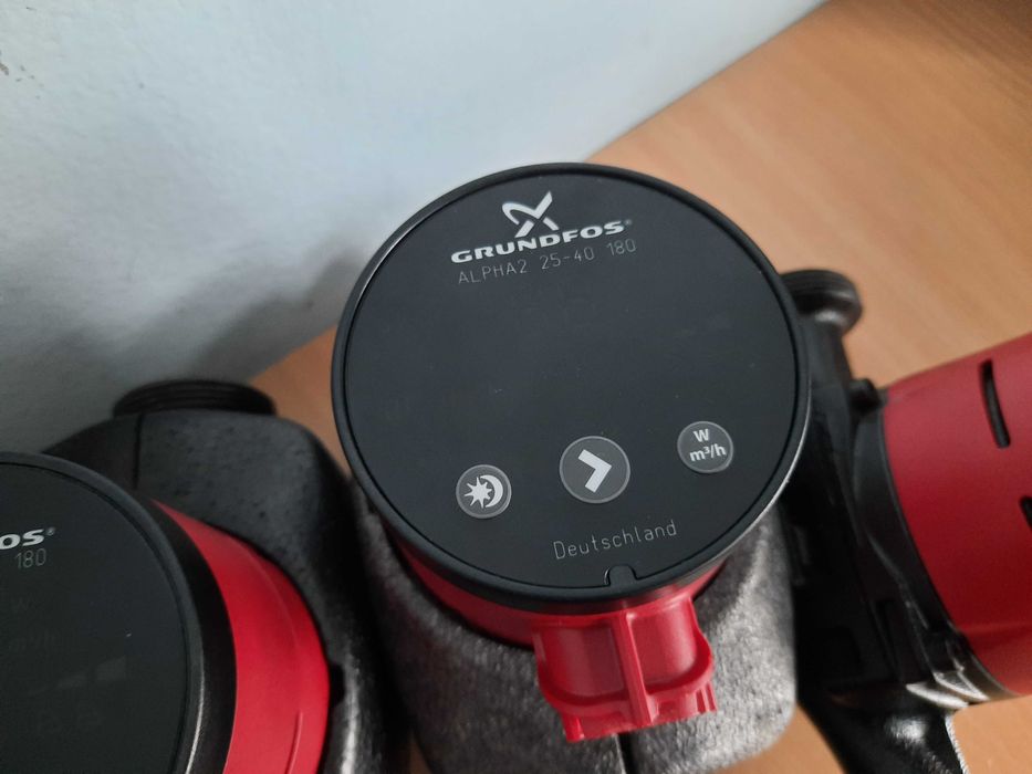 Циркуляционный насос Grundfos ALPHA2 25-40 180 / Alpha2 32-60 180