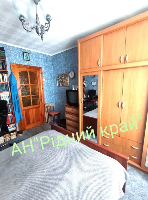 Без комісії! Продамо затишну 2у кв. з кап.гаражем.