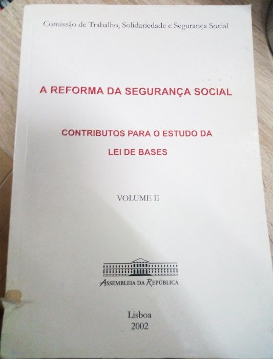 Livros de Direito Europeu,  Segurança Social, Território, Seguros etc.
