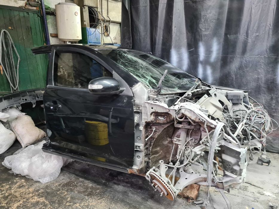 Дверь передняя на КIA CEED