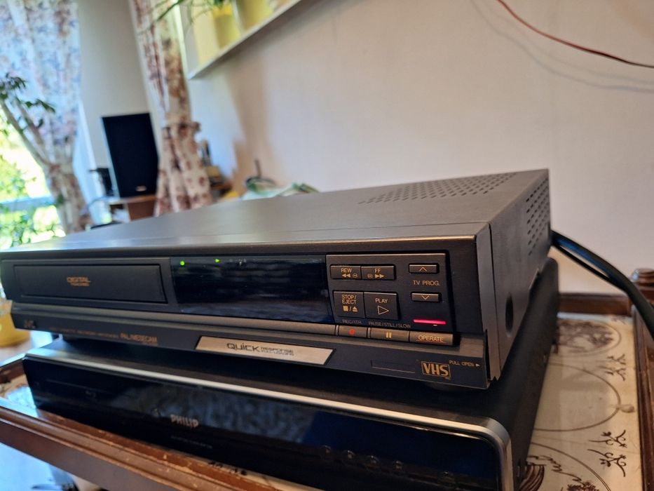Magnetowid JVC HR D540EE