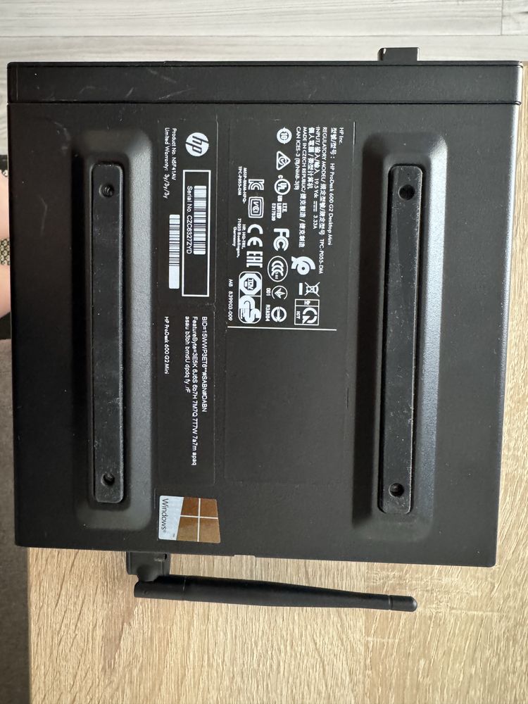 Маленький комп'ютер HP ProDesk 600 G2 DM