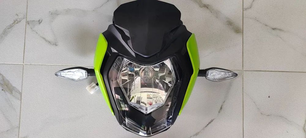 BENELLI BN 125 Lampa Czasza Licznik Komplet