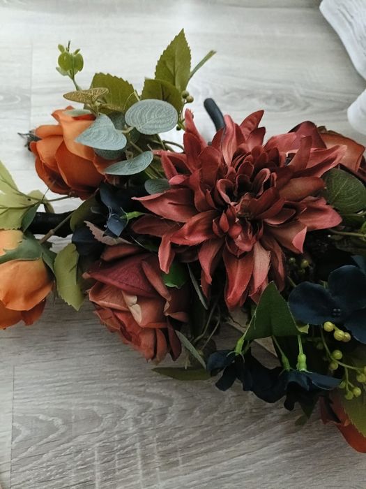 Wiązanka nagrobna stroik cmentarny na grób na cmentarz natura