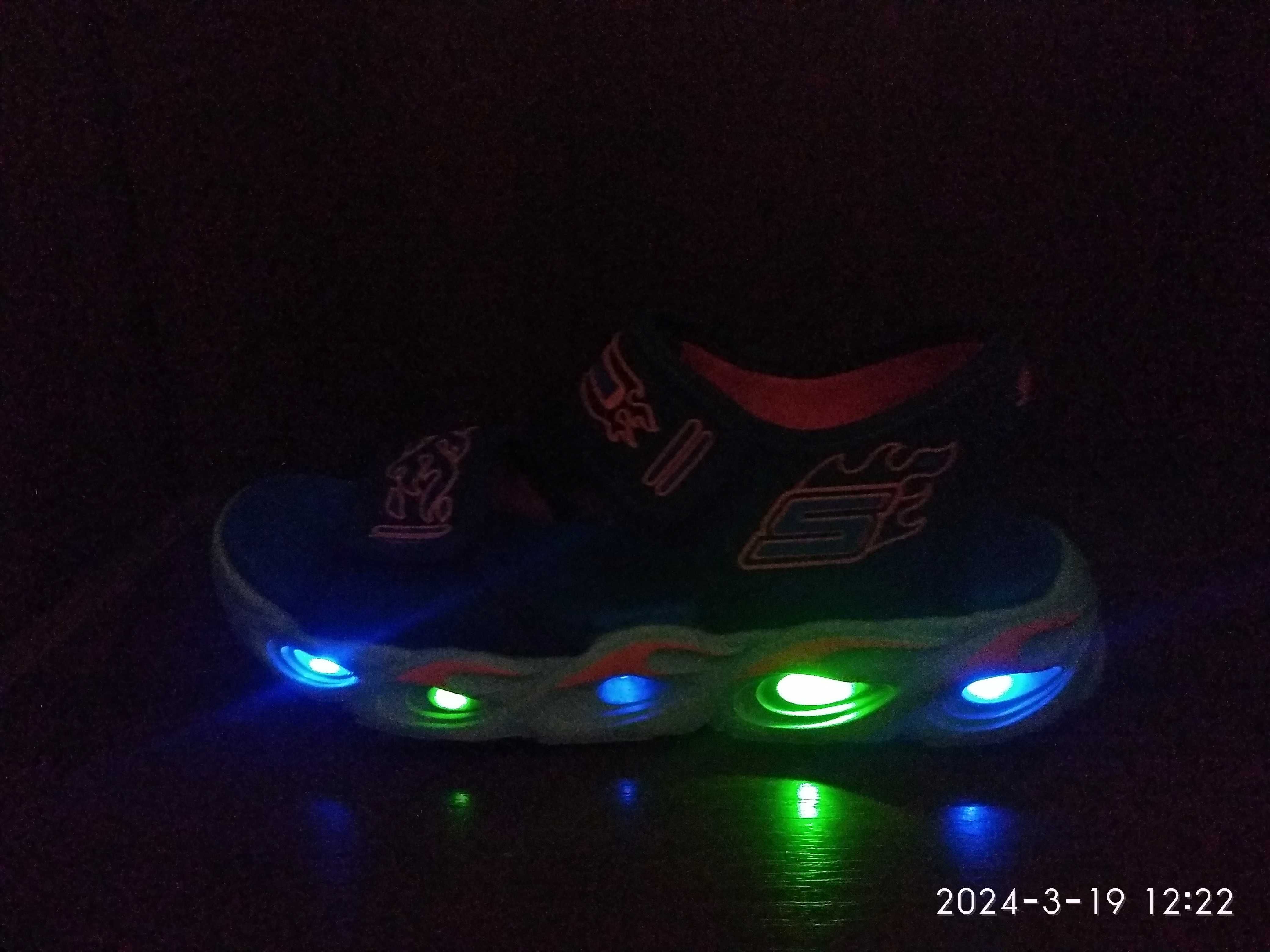 Босоножки светящие Skechers light р.36