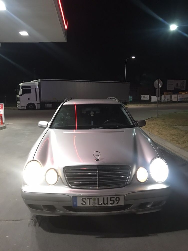 Części mercedes w210 lift 2.2 cdi 143KM kod lakieru 744