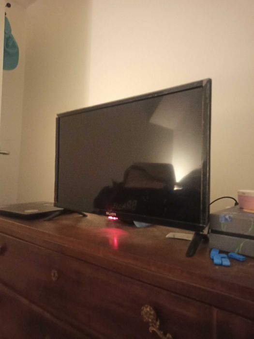 Televisão Silver 24 polegadas