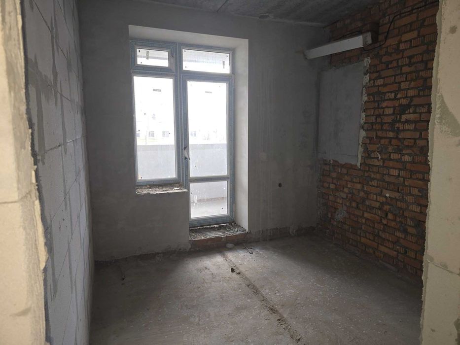 Рідкісна 2-кімнатна квартира на Виставці за такі гроші