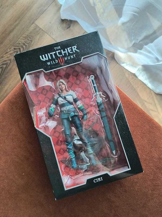 Figurka Ciri wiedźmin 3 dziki gon