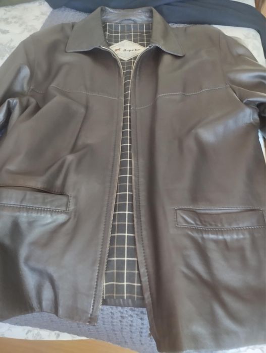 Casacos em pele como novos