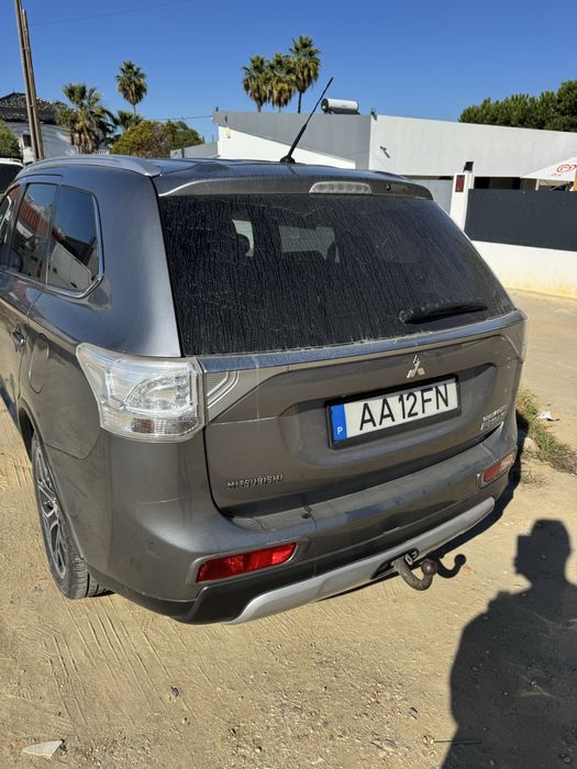 mitsubishi outlander plug-in hybrid