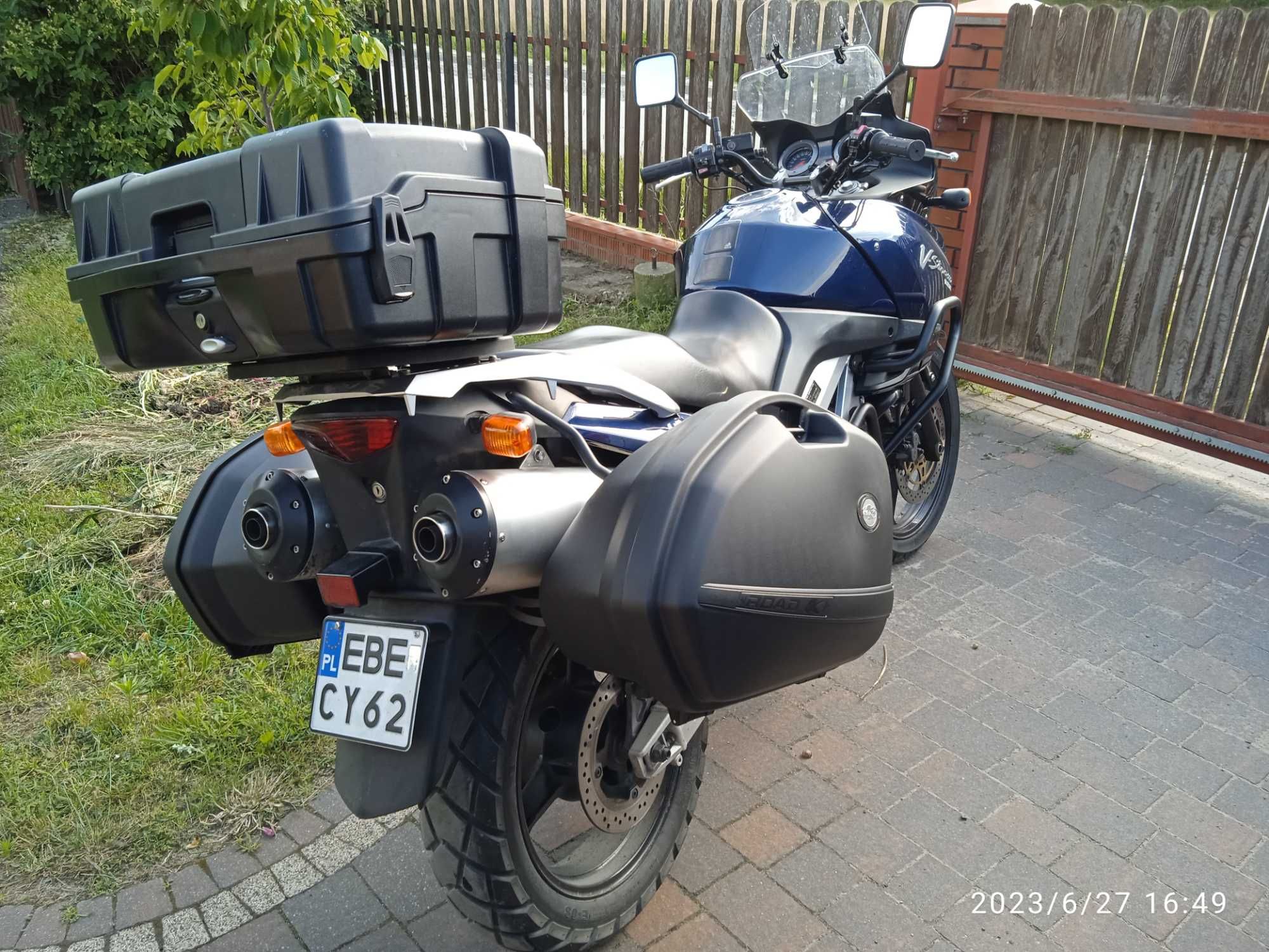 Suzuki DL1000  2002r