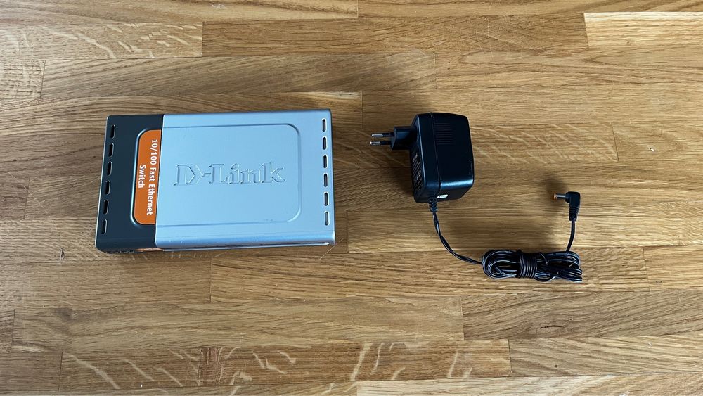 Switch D-Link DES-1008D, 8 portów