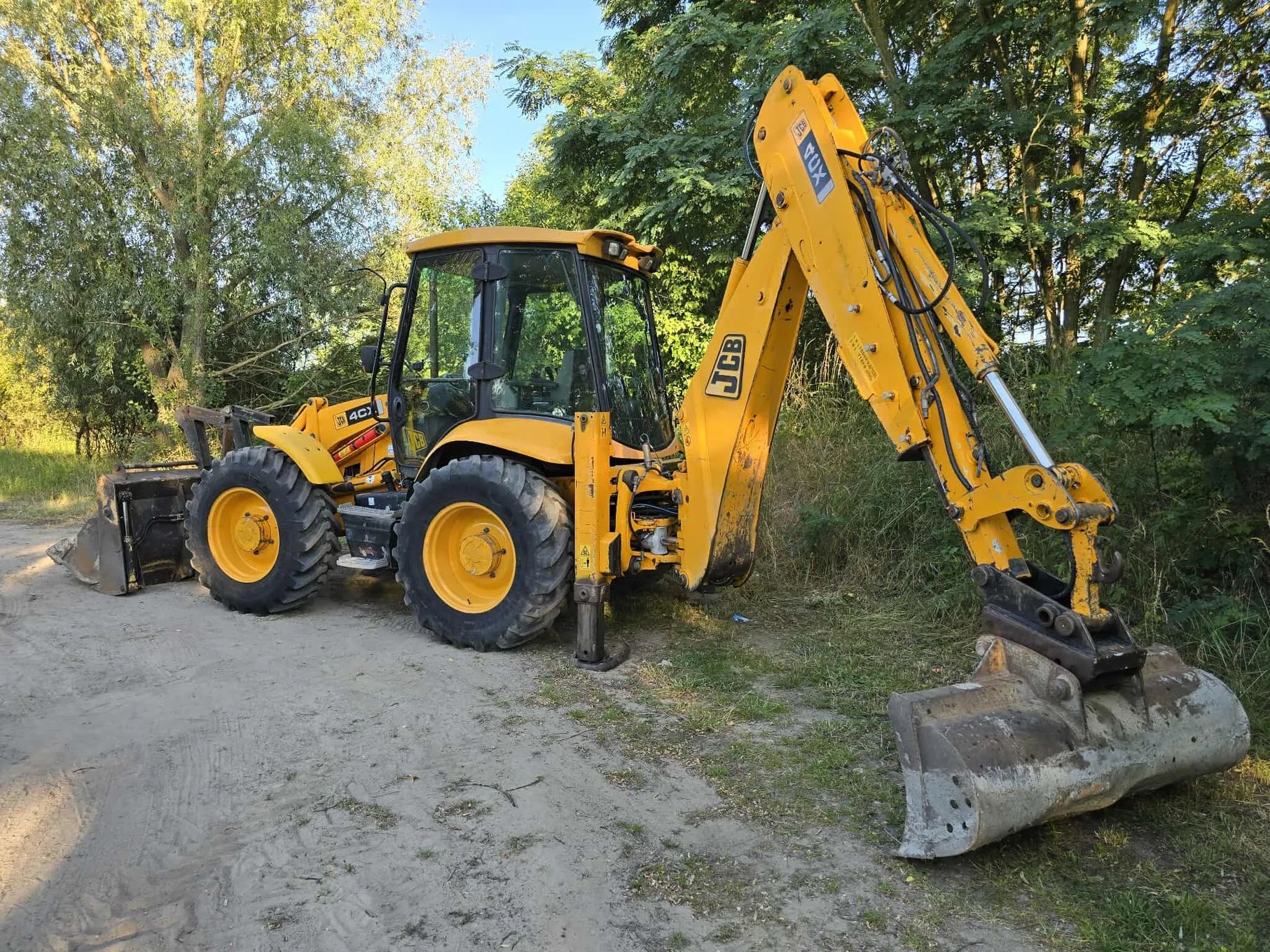 JCB 4CX JOYSTICK HYDRO PRZESUW SALON PL  4000MTH PowerShift Klimatyzacja Koparko Ładowarka 4cx lb bl sr