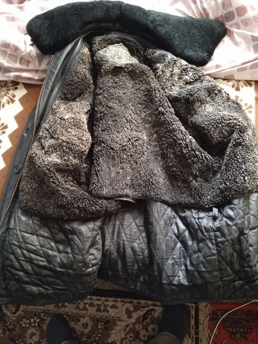 Продам  кожаную куртку,.