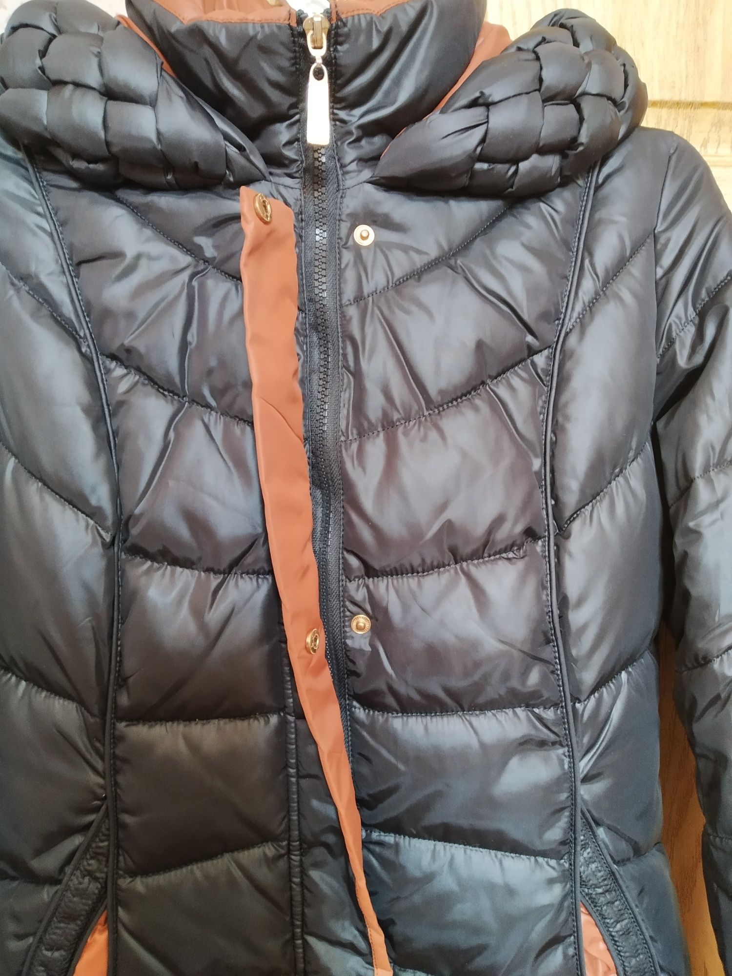 Пальто женское, зимнее. 42/S