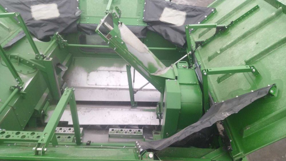 Комбаєн джондір S670I