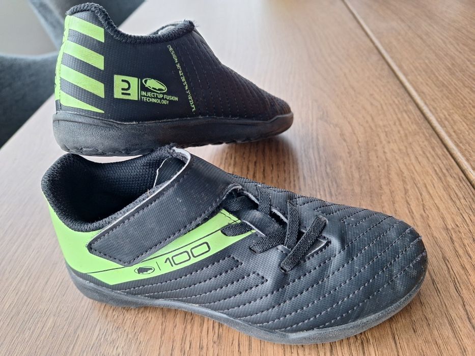 Chuteiras Kipsta tamanho 29, seminovas