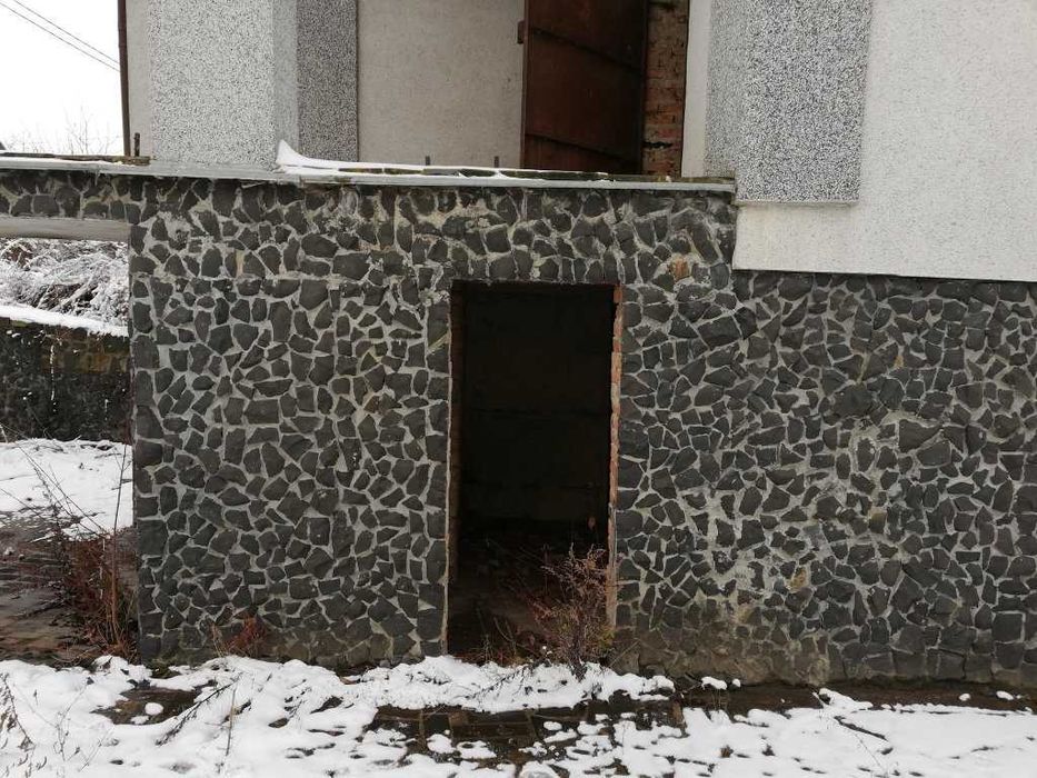 Продаж жилого будинку і землі м.Рівне, вул.Полунична, 62  106000$