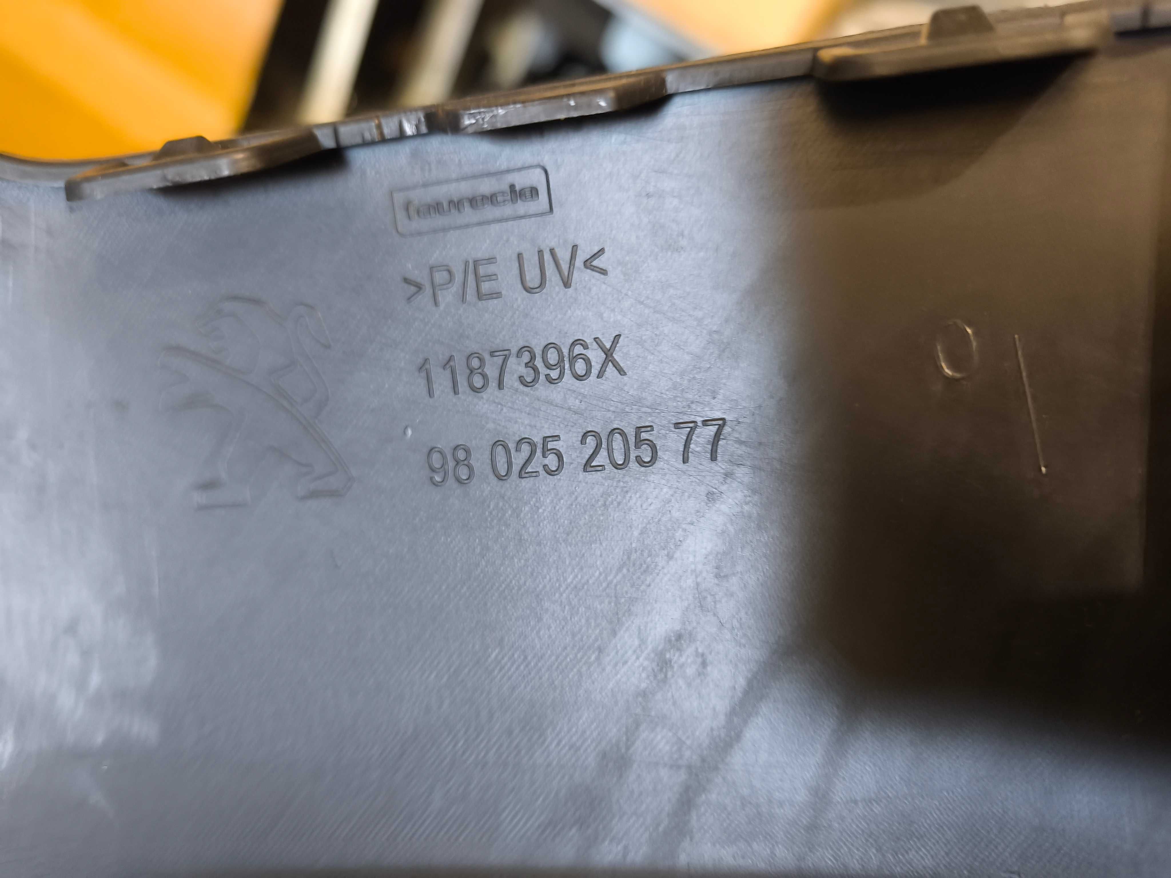 Spoiler dokładka zderzaka przód przednia Peugeot 2008 I OE NOWA