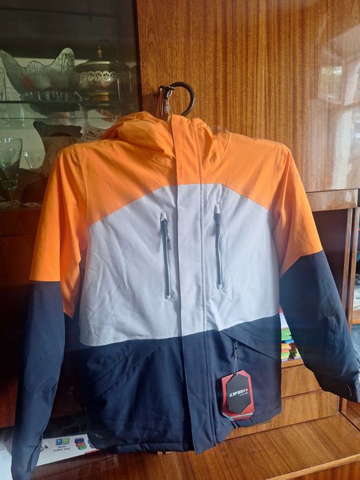 Зимова куртка на хлопчика 13, 14 років