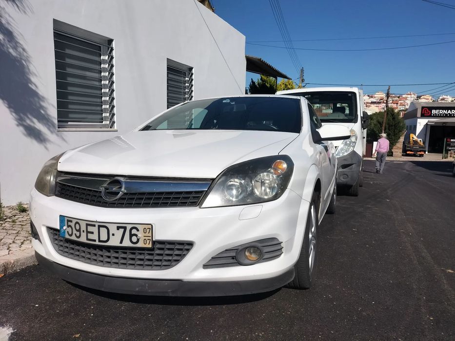 Opel Astra GTC Sport van