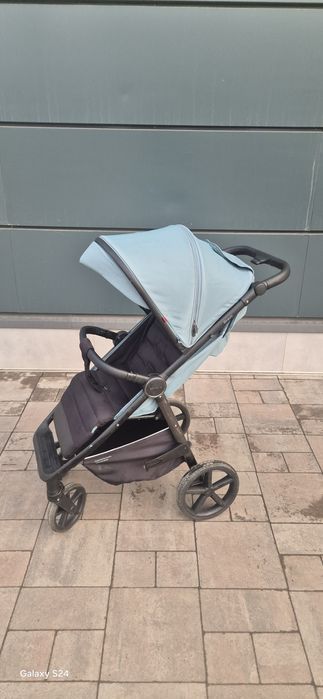 Продам детскую коляску