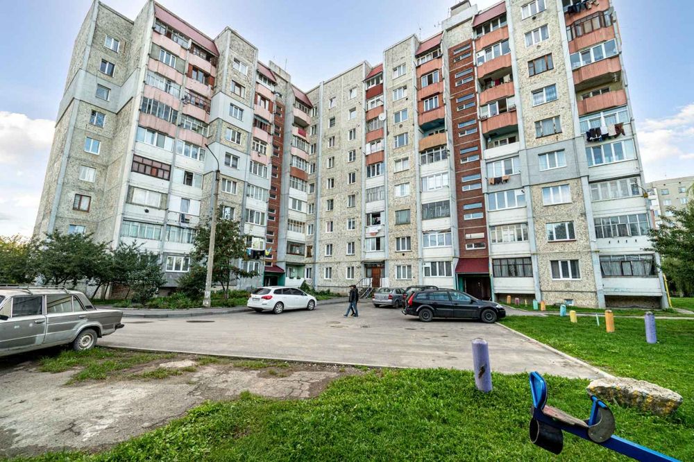 Пропоную для купівлі 3 кімнатну квартиру на вул.Леонтовича