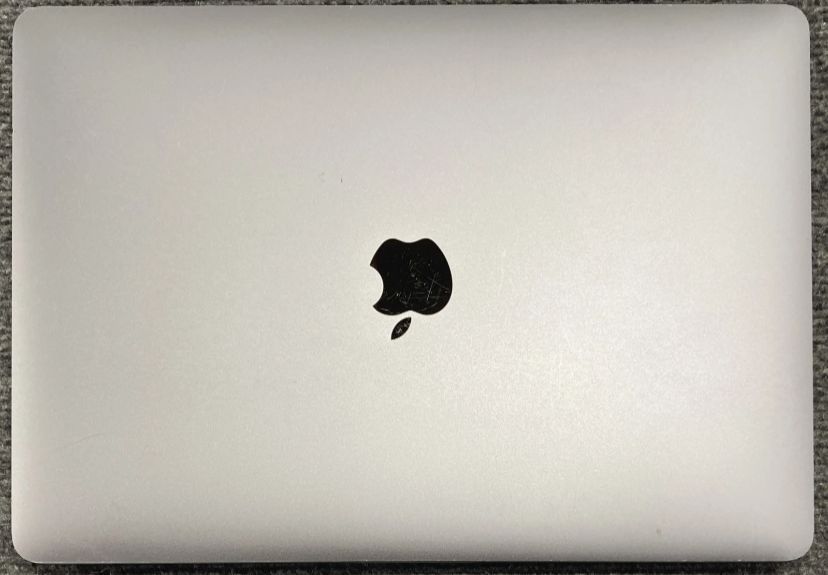 MACBOOK PRO TOUCH BAR -2020